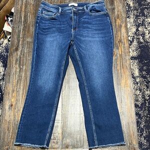 Stylish Indigo Women's Straight Leg Jeans